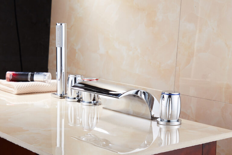 Xm L716 Waterfall Bathtub Faucet