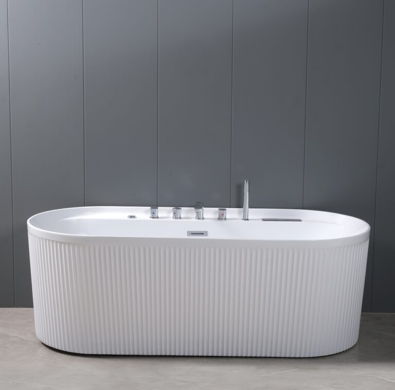 Acrylic Whirlpool Bathtub Freestanding 1